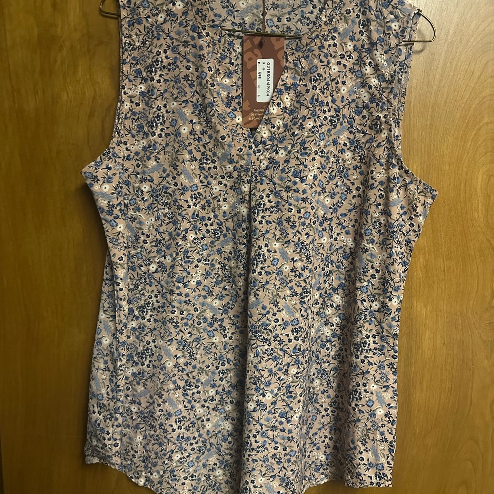 Gaharu multi-colored floral sleeveless blouse NWT